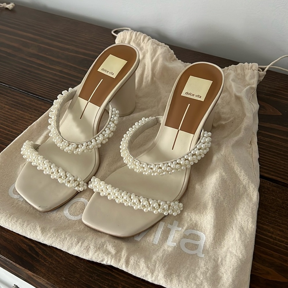 Dolce Vita Noel Heels Vanilla Pearls - Size 8.5